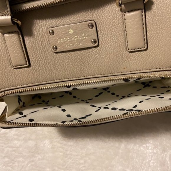 Kate Spade Medium Size Beige Crossbody Purse With Handles - Picture 5 of 11